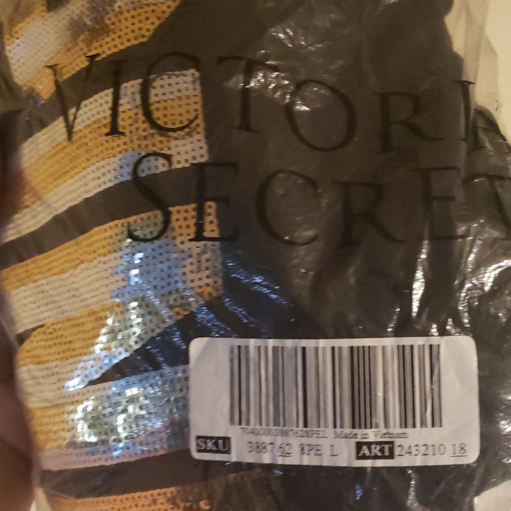 V.s. pink bling shirt and leggings